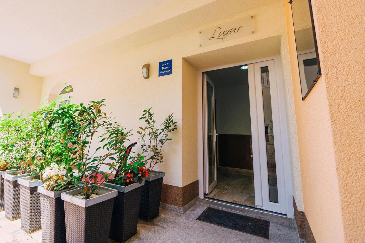 Apartments Luxur Center Baska Voda Luaran gambar