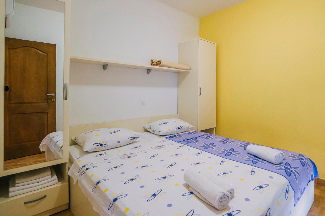 Apartments Luxur Center Baska Voda Luaran gambar