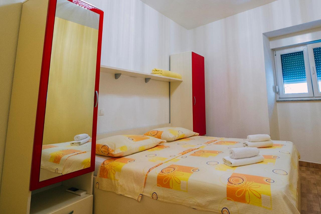 Apartments Luxur Center Baska Voda Luaran gambar