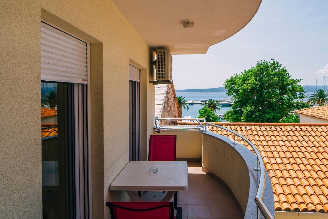 Apartments Luxur Center Baska Voda Luaran gambar