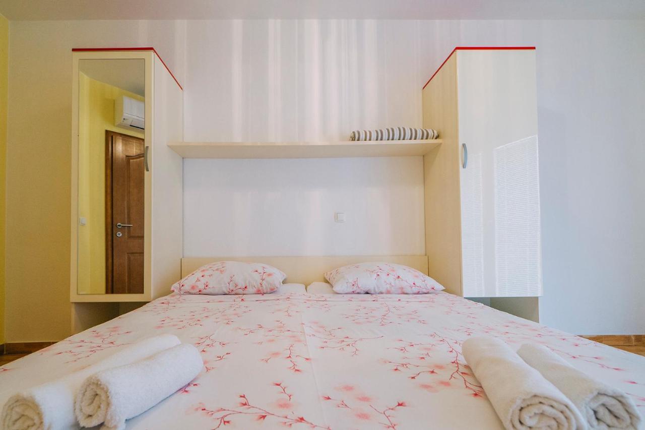 Apartments Luxur Center Baska Voda Luaran gambar