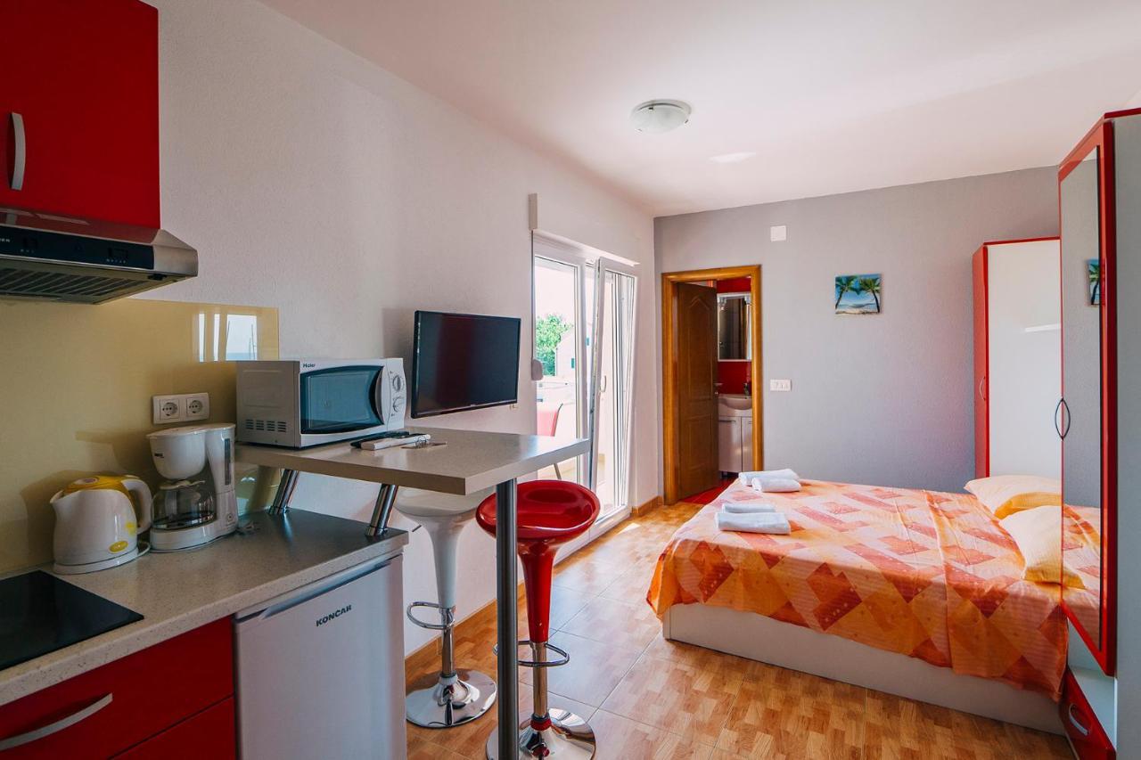 Apartments Luxur Center Baska Voda Luaran gambar