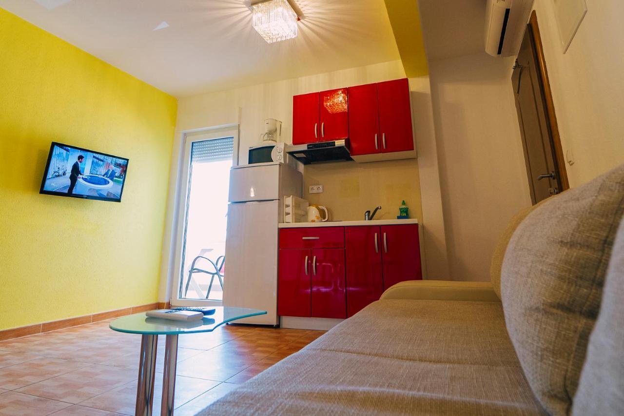 Apartments Luxur Center Baska Voda Luaran gambar
