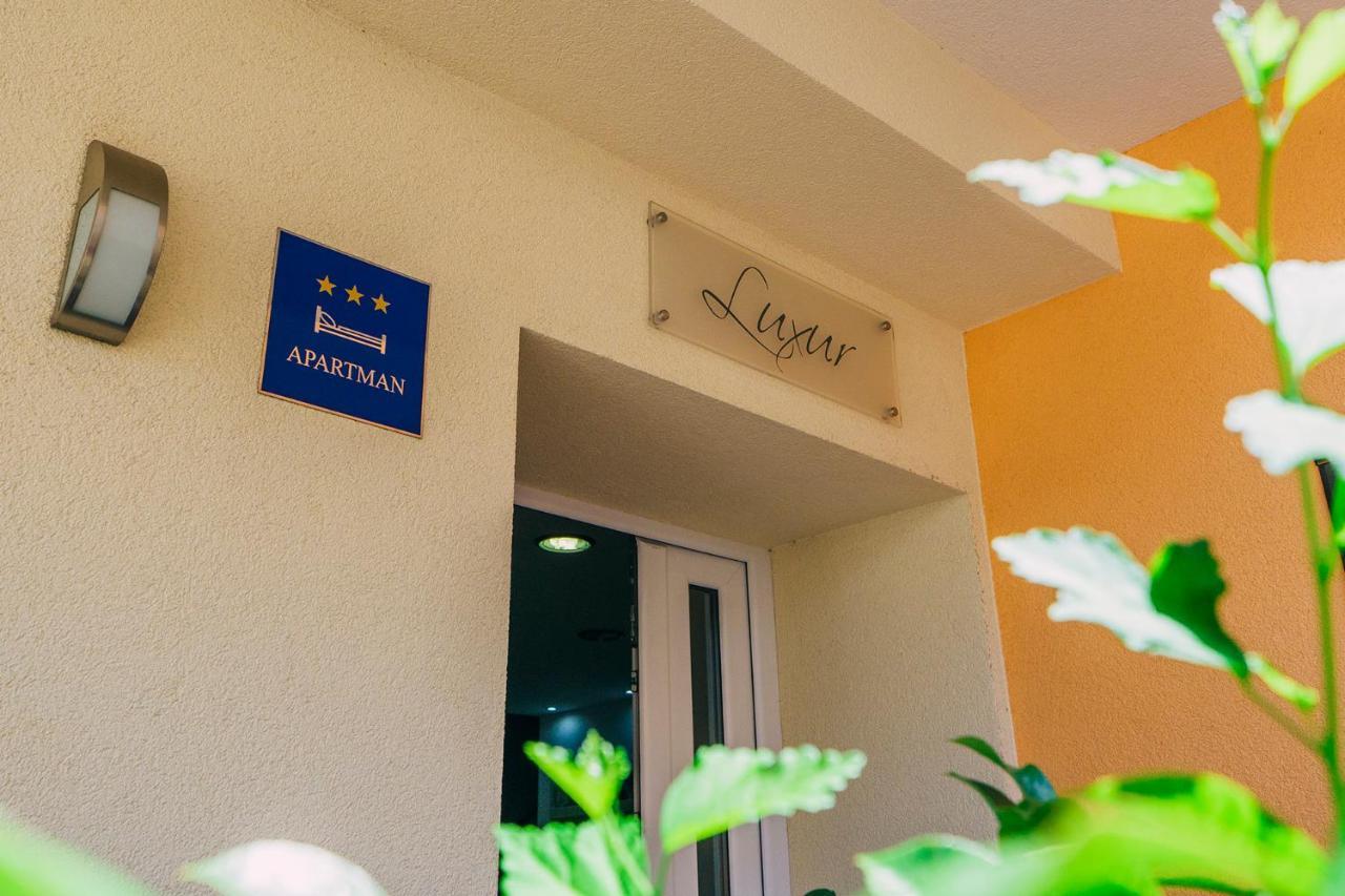Apartments Luxur Center Baska Voda Luaran gambar