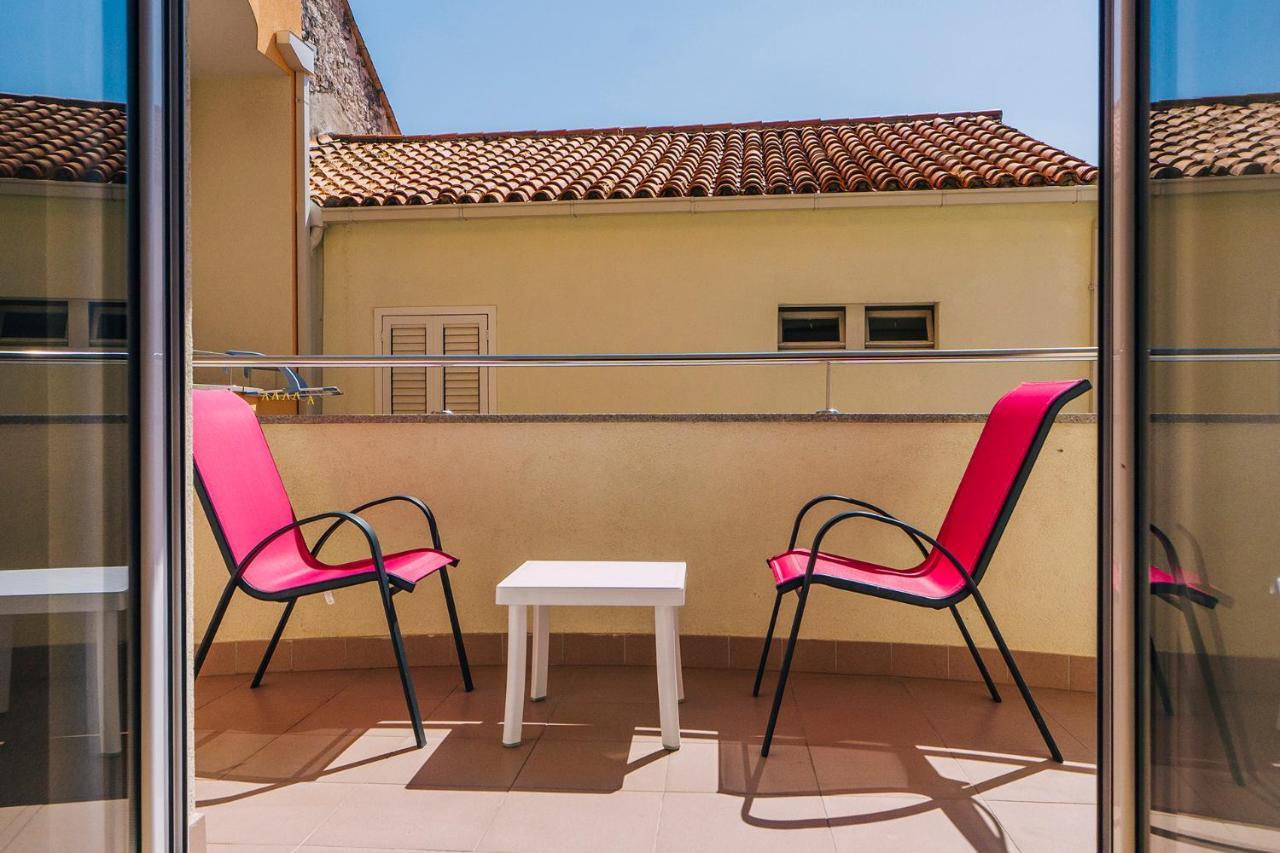 Apartments Luxur Center Baska Voda Luaran gambar