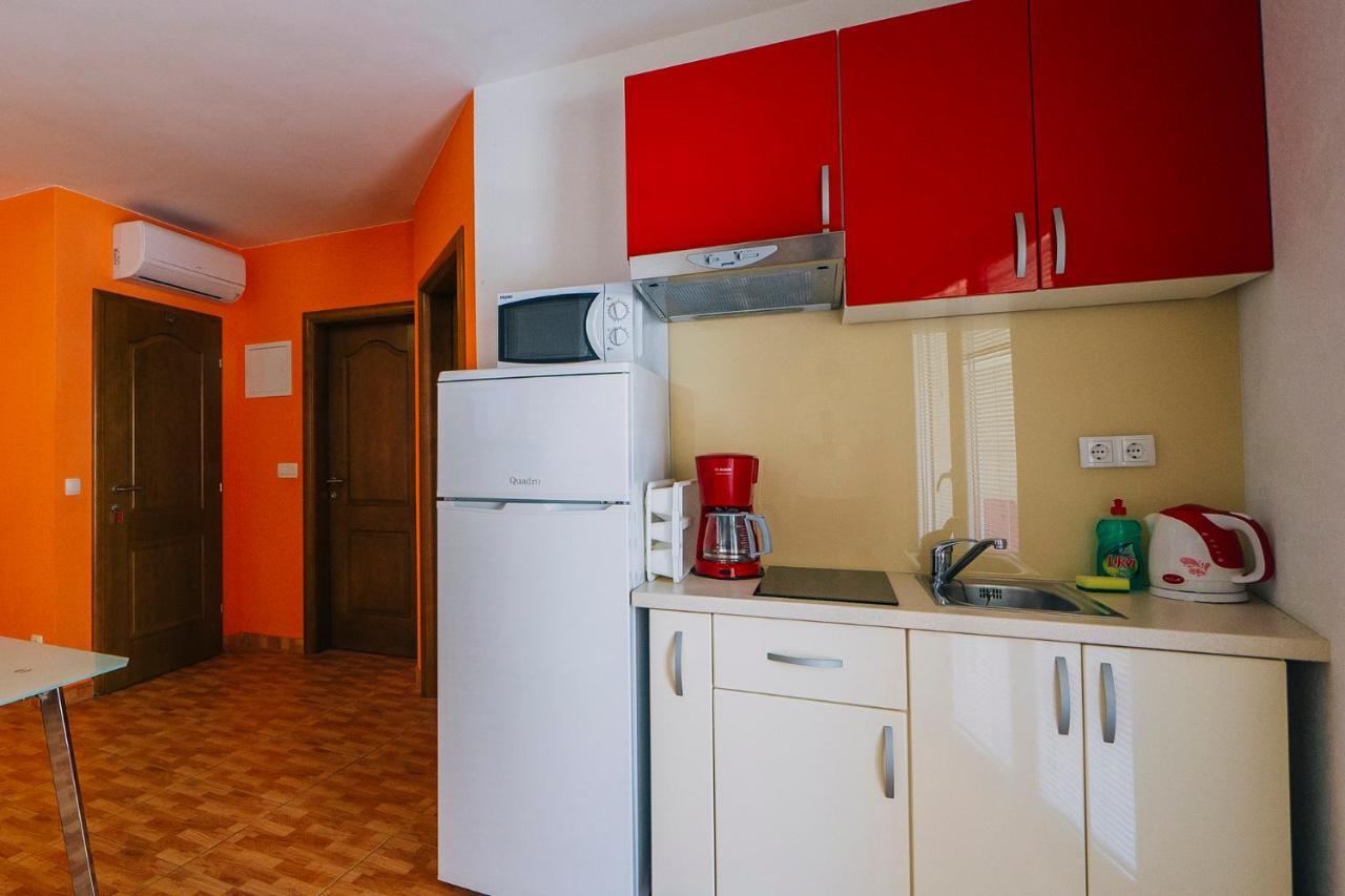 Apartments Luxur Center Baska Voda Luaran gambar