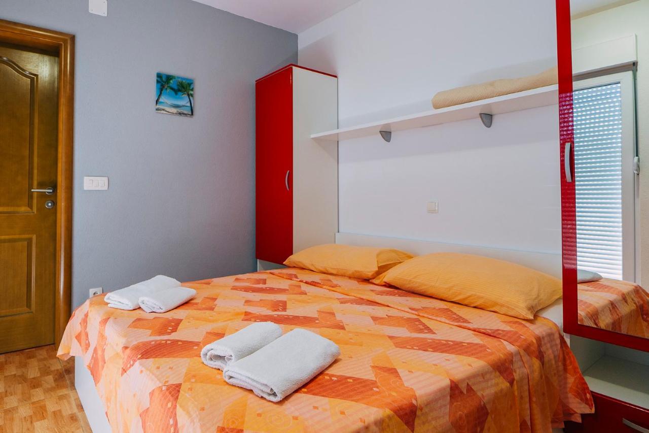 Apartments Luxur Center Baska Voda Luaran gambar